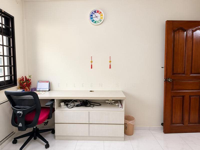 170 Gangsa Road, 170 Gangsa Road, Dairy Farm / Bukit Panjang / Choa Chu Kang, Room Rental, 150 sqft, HDB Flat For Rent, by Eileen Siu, 500292913 - Study - PropertyGuru.com.sg