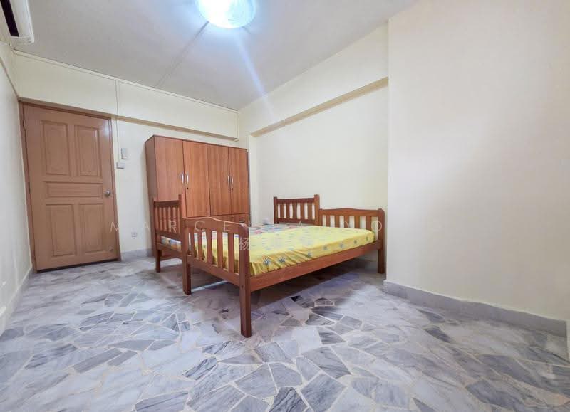 121 Hougang Avenue 1, 121 Hougang Avenue 1, Hougang / Punggol / Sengkang, 3 Bedrooms, 1,001 sqft, HDB Flat For Sale, by Marcella Yong 杨惠晴, 500292916 - Bedroom - PropertyGuru.com.sg