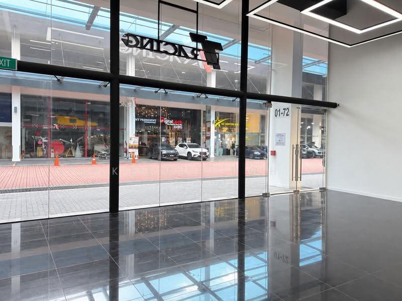 Vertex, 33 Ubi Avenue 3, Eunos / Geylang / Paya Lebar, 3,261 sqft, Light Industrial (B1) For Sale, by Kelvin Poh, 500292927 - Entrance - CommercialGuru.com.sg