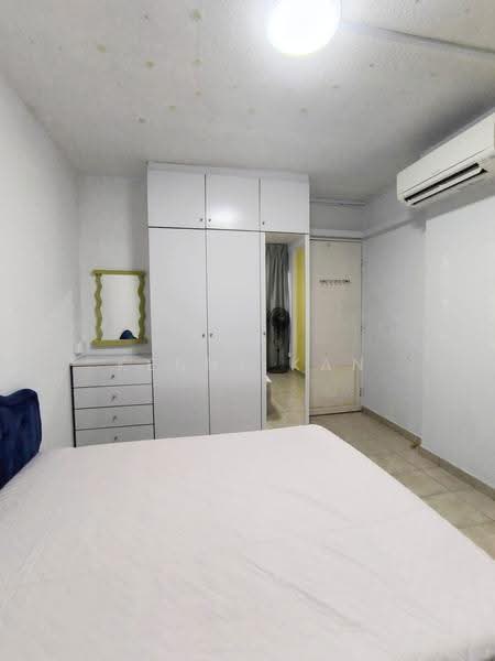 847 Tampines Street 83, 847 Tampines Street 83, Pasir Ris / Tampines, Room Rental, 100 sqft, HDB Flat For Rent, by Kenny Kan, 500292929 - Bedroom - PropertyGuru.com.sg