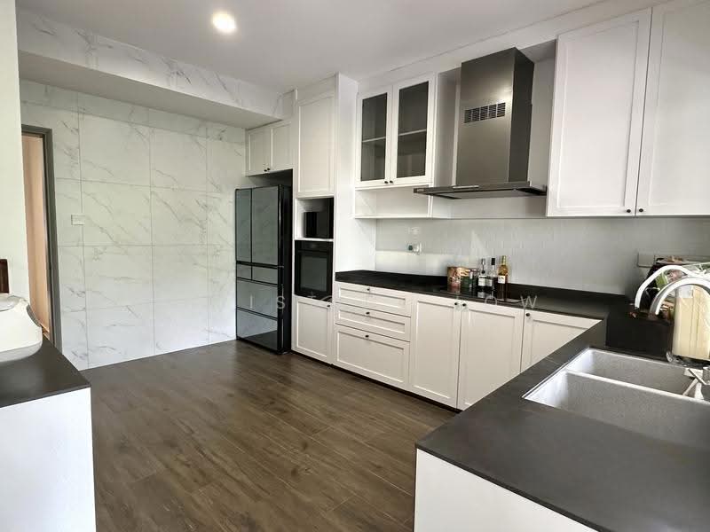 Hillview Villas, Hillview Way, Dairy Farm / Bukit Panjang / Choa Chu Kang, 5 Bedrooms, 4,300 sqft, Corner Terrace For Sale, by Christine Low, 500292931 - Level 1 Dry Kitchen - PropertyGuru.com.sg