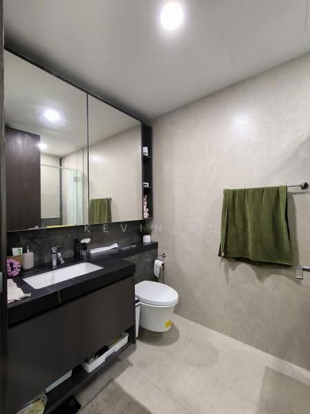 Parc Clematis, 8F Jalan Lempeng, Buona Vista / West Coast / Clementi New Town, 3 Bedrooms, 915 sqft, Condominium For Rent, by Kevin Ho, 500292947 - Bathroom - PropertyGuru.com.sg