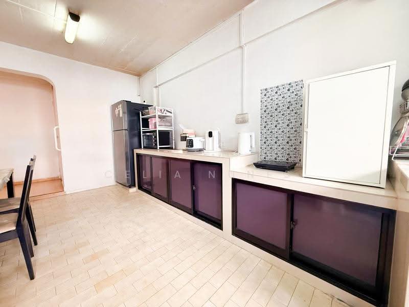 286 Tampines Street 22, 286 Tampines Street 22, Pasir Ris / Tampines, 3 Bedrooms, 1,108 sqft, HDB Flat For Sale, by CeLia Nunes, 500292978 - Kitchen - PropertyGuru.com.sg