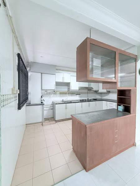 460 Pasir Ris Drive 4, 460 Pasir Ris Drive 4, Pasir Ris / Tampines, 4 Bedrooms, 1,550 sqft, HDB Flat For Sale, by Don Tiew, 500292981 - Kitchen - PropertyGuru.com.sg