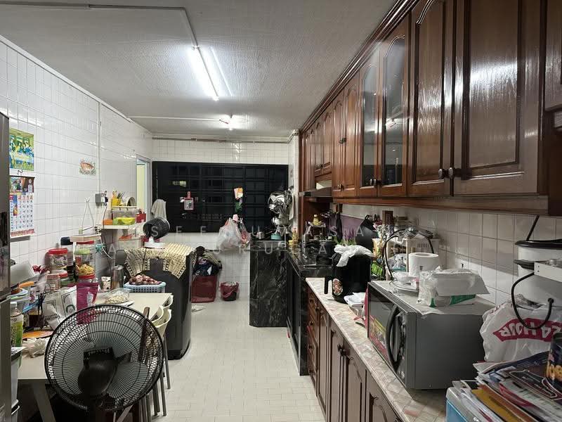 650 Hougang Avenue 8, 650 Hougang Avenue 8, Hougang / Punggol / Sengkang, 3 Bedrooms, 904 sqft, HDB Flat For Sale, by Seenuvasan Balamurugan (Bala), 500292982 - Kitchen - PropertyGuru.com.sg