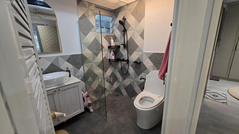 222B Bedok North Drive, 222B Bedok North Drive, Bedok / Upper East Coast, 3 Bedrooms, 990 sqft, HDB Flat For Sale, by Jomaine Chua, 500292988 - Bathroom - PropertyGuru.com.sg
