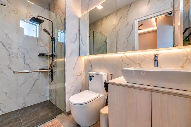 Loyang Villas, 240 Loyang Rise, Changi Airport / Changi Village, 5 Bedrooms, 2,700 sqft, Terraced House For Sale, by Frederick Foo, 500292990 - Bathroom - PropertyGuru.com.sg