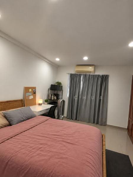 Adelphi Park Estate, Gardenia Road, Ang Mo Kio / Bishan / Thomson, Room Rental, 200 sqft, Terraced House For Rent, by Wendy Chua, 500292991 - Bedroom - PropertyGuru.com.sg