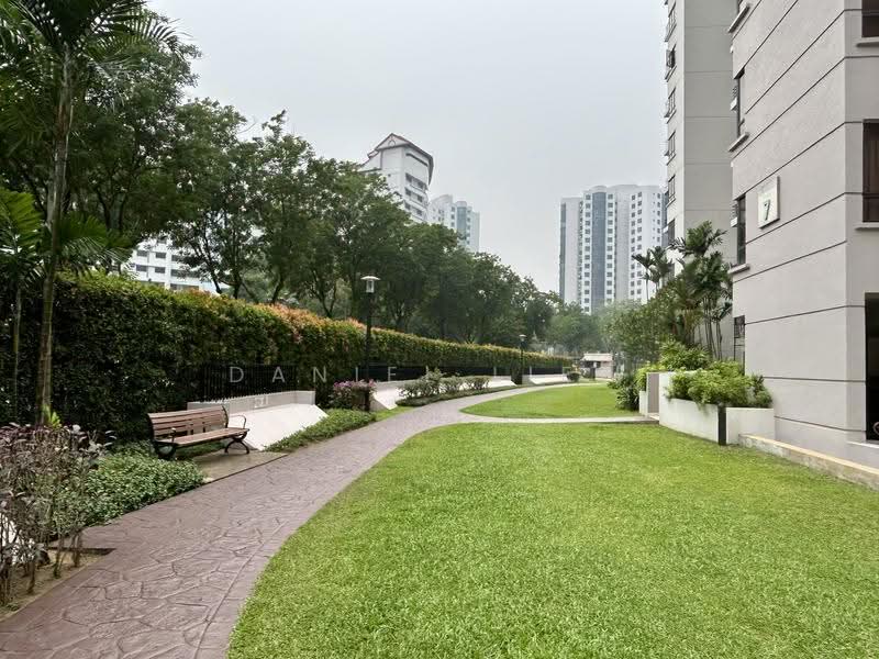 The Mayfair, 1 Jurong East Street 32, Boon Lay / Jurong / Tuas, 3 Bedrooms, 1,227 sqft, Condominium For Sale, by Daniel Liew, 500293002 - Exterior - PropertyGuru.com.sg