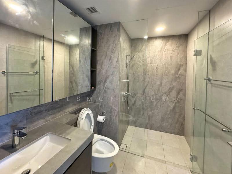 Parc Clematis, 8C Jalan Lempeng, Buona Vista / West Coast / Clementi New Town, 1 Bedroom, 452 sqft, Condominium For Rent, by Desmond Low, 500293007 - Bathroom - PropertyGuru.com.sg