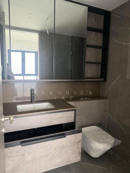 The Myst, 800 Upper Bukit Timah Road, Dairy Farm / Bukit Panjang / Choa Chu Kang, 2 Bedrooms, 678 sqft, Condominium For Rent, by Veronica Yap, 500293010 - Bathroom - PropertyGuru.com.sg