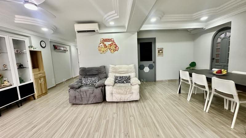 271 Pasir Ris Street 21, 271 Pasir Ris Street 21, Pasir Ris / Tampines, 5 Bedrooms, 1,561 sqft, HDB Flat For Sale, by Serene Gan 顏詩玲, 500293016 - Living Room - PropertyGuru.com.sg