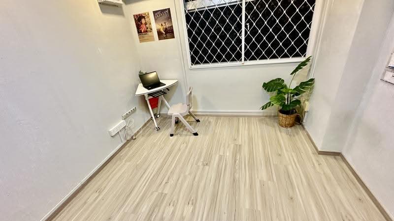 271 Pasir Ris Street 21, 271 Pasir Ris Street 21, Pasir Ris / Tampines, 5 Bedrooms, 1,561 sqft, HDB Flat For Sale, by Serene Gan 顏詩玲, 500293016 - Study - PropertyGuru.com.sg