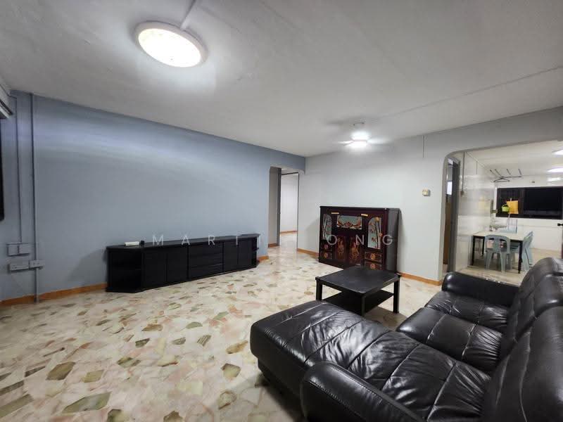 122 Geylang East Central, 122 Geylang East Central, Eunos / Geylang / Paya Lebar, 3 Bedrooms, 980 sqft, HDB Flat For Sale, by Martin Ong, 500293019 - Living Room - PropertyGuru.com.sg