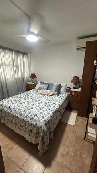 31 Marine Crescent, 31 Marine Crescent, East Coast / Marine Parade, 2 Bedrooms, 700 sqft, HDB Flat For Sale, by Cindy Chua 蔡欣迪, 500293035 - Master Bedroom - PropertyGuru.com.sg