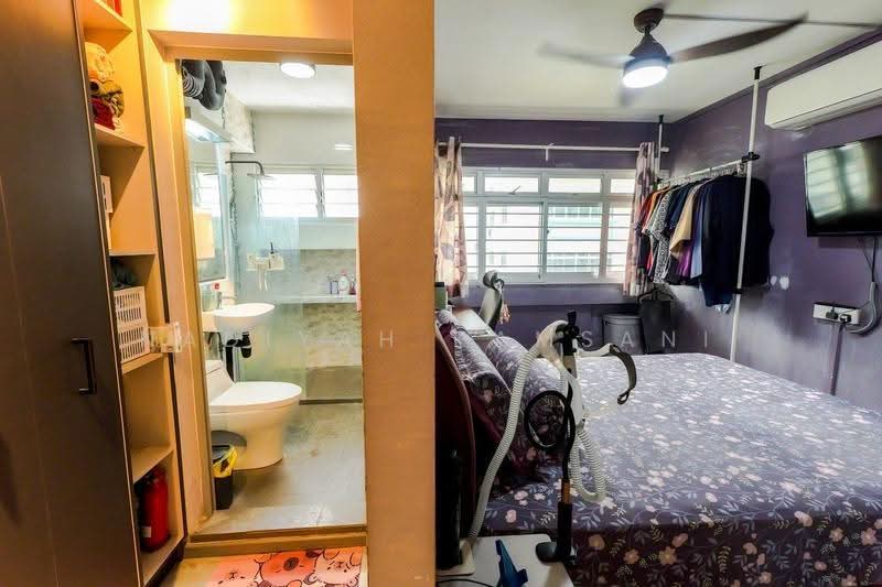707 Pasir Ris Drive 10, 707 Pasir Ris Drive 10, Pasir Ris / Tampines, 4 Bedrooms, 1,335 sqft, HDB Flat For Sale, by Nadiyah Kamsani, 500293036 - Masterbedroom - PropertyGuru.com.sg