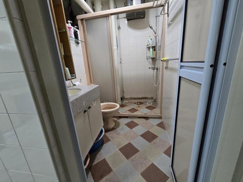 58 Geylang Bahru, 58 Geylang Bahru, Balestier / Toa Payoh, Room Rental, 100 sqft, HDB Flat For Rent, by Ivy Cho, 500293041 - Bathroom - PropertyGuru.com.sg