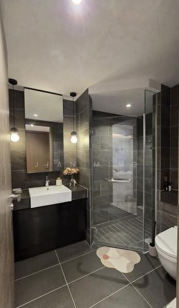 Affinity At Serangoon, 20 Serangoon North Avenue 1, Hougang / Punggol / Sengkang, 2 Bedrooms, 753 sqft, Condominium For Sale, by Jian Ming, 500293052 - Bathroom - PropertyGuru.com.sg