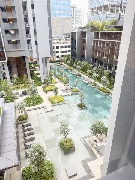 The M, 30 Middle Road, Beach Road / Bugis / Rochor, 2 Bedrooms, 614 sqft, Condominium For Rent, by Rayne Chua 蔡美慧, 500293055 - Exterior - PropertyGuru.com.sg