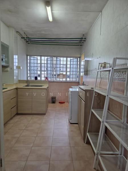 174 Ang Mo Kio Avenue 4, 174 Ang Mo Kio Avenue 4, Ang Mo Kio / Bishan / Thomson, 2 Bedrooms, 710 sqft, HDB Flat For Rent, by YvoNne Yeo, 500293061 - Kitchen - PropertyGuru.com.sg