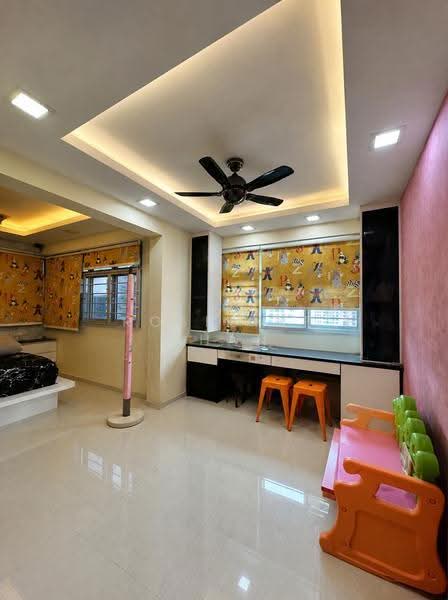 207C Punggol Place, 207C Punggol Place, Hougang / Punggol / Sengkang, 3 Bedrooms, 990 sqft, HDB Flat For Sale, by Roseline Chan, 500293068 - Master + Common Bedroom - PropertyGuru.com.sg