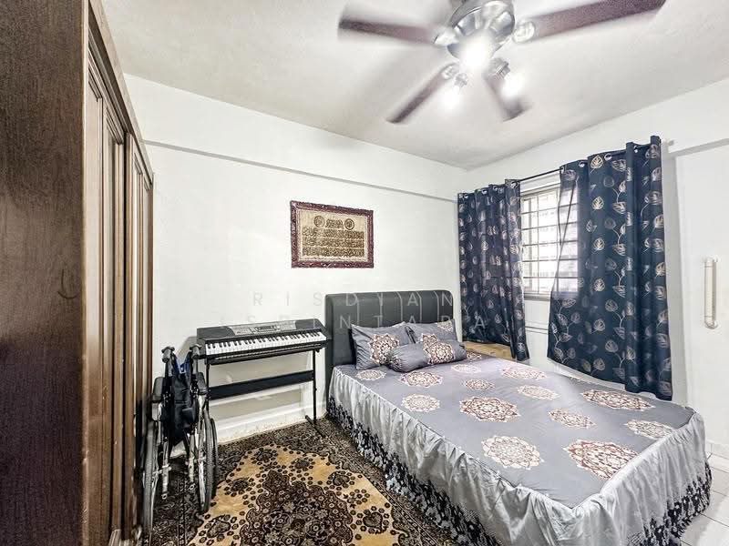 528 Jurong West Street 52, 528 Jurong West Street 52, Boon Lay / Jurong / Tuas, 2 Bedrooms, 721 sqft, HDB Flat For Sale, by Risdian Isbintara, 500293080 - Bedroom - PropertyGuru.com.sg
