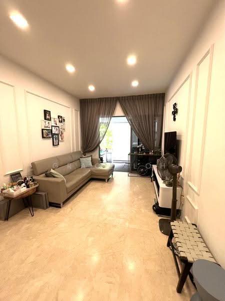 Balcon East, 482 Upper East Coast Road, Bedok / Upper East Coast, 3 Bedrooms, 1,529 sqft, Condominium For Sale, by Grace Loh, 500293132 - Living Room - PropertyGuru.com.sg