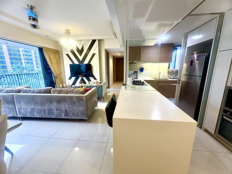 Coco Palms, 23 Pasir Ris Grove, Pasir Ris / Tampines, 4 Bedrooms, 1,259 sqft, Condominium For Sale, by Ben Kwan, 500293134 - Living Room - PropertyGuru.com.sg