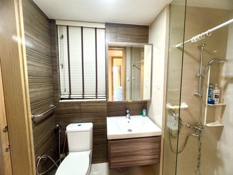Coco Palms, 23 Pasir Ris Grove, Pasir Ris / Tampines, 4 Bedrooms, 1,259 sqft, Condominium For Sale, by Ben Kwan, 500293134 - Bathroom - PropertyGuru.com.sg