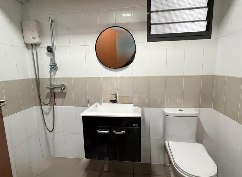 697C Jurong West Central 3, 697C Jurong West Central 3, Boon Lay / Jurong / Tuas, 3 Bedrooms, 1,215 sqft, HDB Flat For Sale, by Sitimas Senin, 500293149 - Bathroom - PropertyGuru.com.sg