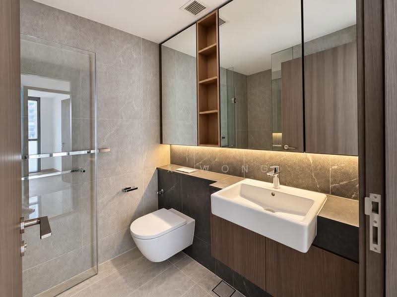 Hillock Green, 26 Lentor Central, Mandai / Upper Thomson, 2 Bedrooms, 710 sqft, Condominium For Sale, by Alex Wong, 500293165 - Common Bathroom - PropertyGuru.com.sg