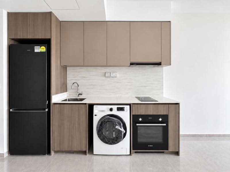 Hillock Green, 26 Lentor Central, Mandai / Upper Thomson, 2 Bedrooms, 710 sqft, Condominium For Sale, by Alex Wong, 500293165 - Kitchen - PropertyGuru.com.sg