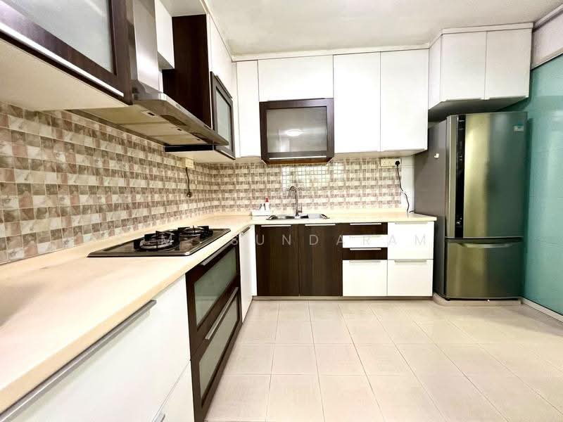 548 Jurong West Street 42, 548 Jurong West Street 42, Boon Lay / Jurong / Tuas, 3 Bedrooms, 1,615 sqft, HDB Flat For Sale, by S.M. SUNDARAM, 500293168 - Kitchen - PropertyGuru.com.sg