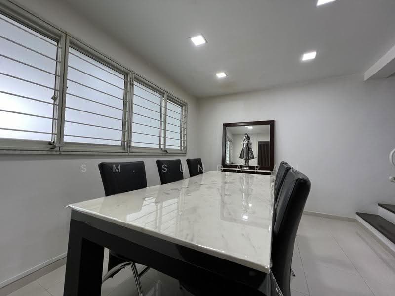 548 Jurong West Street 42, 548 Jurong West Street 42, Boon Lay / Jurong / Tuas, 3 Bedrooms, 1,615 sqft, HDB Flat For Sale, by S.M. SUNDARAM, 500293168 - Dining Room - PropertyGuru.com.sg