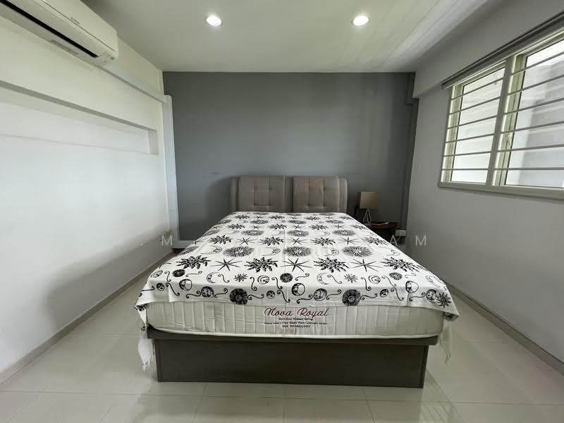 548 Jurong West Street 42, 548 Jurong West Street 42, Boon Lay / Jurong / Tuas, 3 Bedrooms, 1,615 sqft, HDB Flat For Sale, by S.M. SUNDARAM, 500293168 - Bedroom - PropertyGuru.com.sg