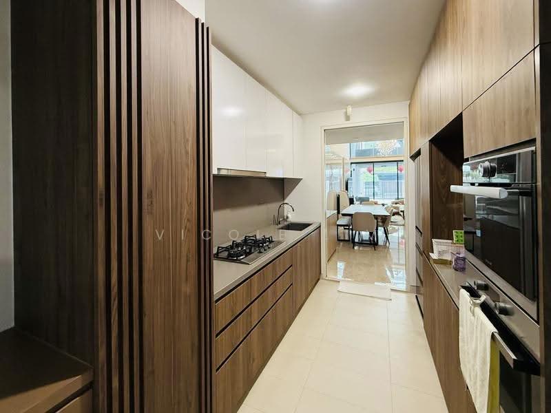Nim Collection, 39 Nim Terrace, Seletar / Yio Chu Kang, 5 Bedrooms, 4,672 sqft, Terraced House For Sale, by Vicole Lim, 500293187 - Kitchen - PropertyGuru.com.sg