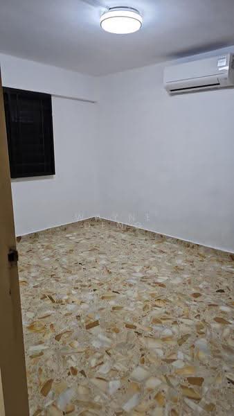 4 Bedok South Avenue 1, 4 Bedok South Avenue 1, Bedok / Upper East Coast, Room Rental, 120 sqft, HDB Flat For Rent, by Wayne Deng, 500293190 - Interior - PropertyGuru.com.sg