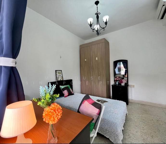 IdealHome Serangoon MRT Terrace house common room for rent. No owner/ no agent fee., Leith park, Hougang / Punggol / Sengkang, Room Rental, 140 sqft, Terraced House For Rent, by Desmond, 500293202 - Bedroom - PropertyGuru.com.sg