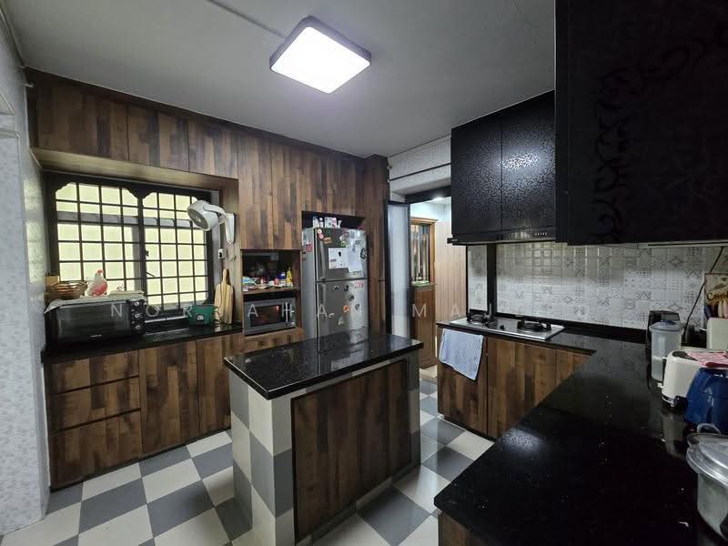 358 Woodlands Avenue 5, 358 Woodlands Avenue 5, Admiralty / Woodlands, 4 Bedrooms, 1,560 sqft, HDB Flat For Sale, by Norjahan Majeed, 500293232 - Kitchen - PropertyGuru.com.sg