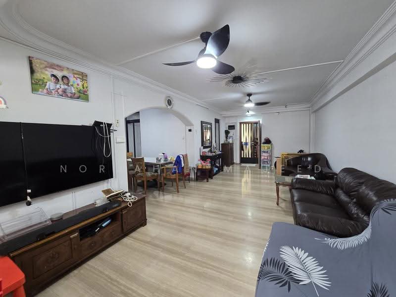 358 Woodlands Avenue 5, 358 Woodlands Avenue 5, Admiralty / Woodlands, 4 Bedrooms, 1,560 sqft, HDB Flat For Sale, by Norjahan Majeed, 500293232 - Living Room - PropertyGuru.com.sg