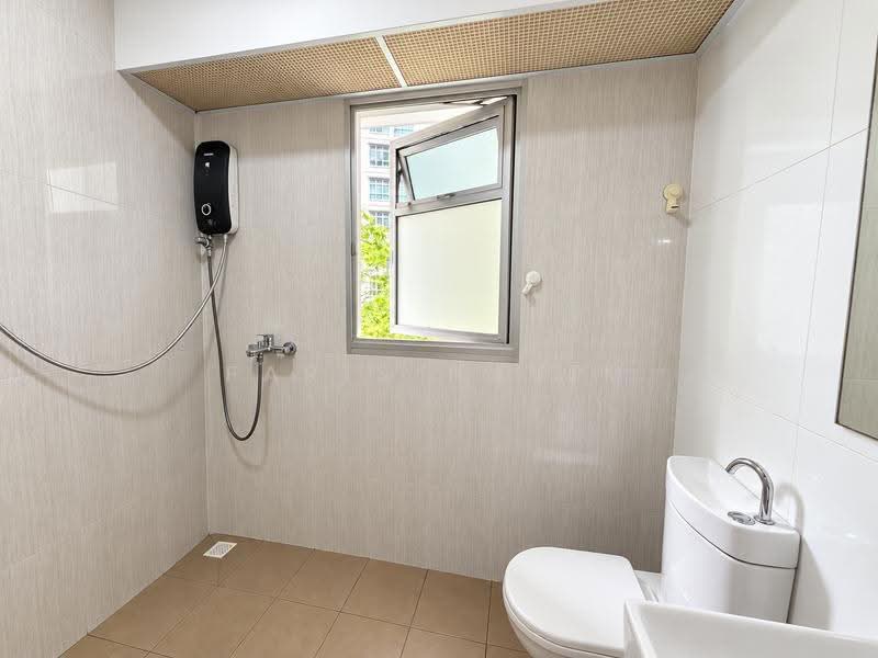 126C Canberra Street, 126C Canberra Street, Sembawang / Yishun, 3 Bedrooms, 1,216 sqft, HDB Flat For Rent, by Faris Hakim, 500293234 - Bathroom - PropertyGuru.com.sg
