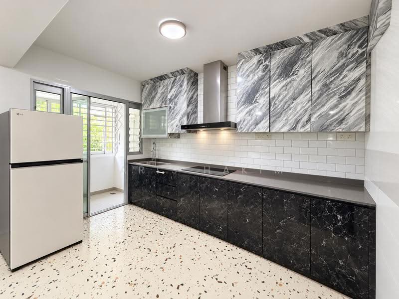 126C Canberra Street, 126C Canberra Street, Sembawang / Yishun, 3 Bedrooms, 1,216 sqft, HDB Flat For Rent, by Faris Hakim, 500293234 - Kitchen - PropertyGuru.com.sg