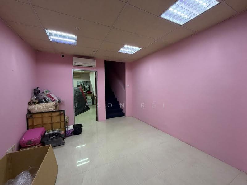 Unity Centre, 51 Bukit Batok Crescent, Dairy Farm / Bukit Panjang / Choa Chu Kang, 3,681 sqft, Light Industrial (B1) For Sale, by Jason Rei, 500293259 - CommercialGuru.com.sg
