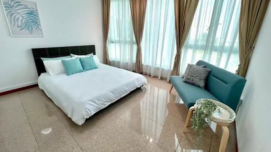 Queens, 10 Stirling Road, Alexandra / Commonwealth, Room Rental, 130 sqft, Condominium For Rent, by Stephen Koh, 500293302 - PropertyGuru.com.sg