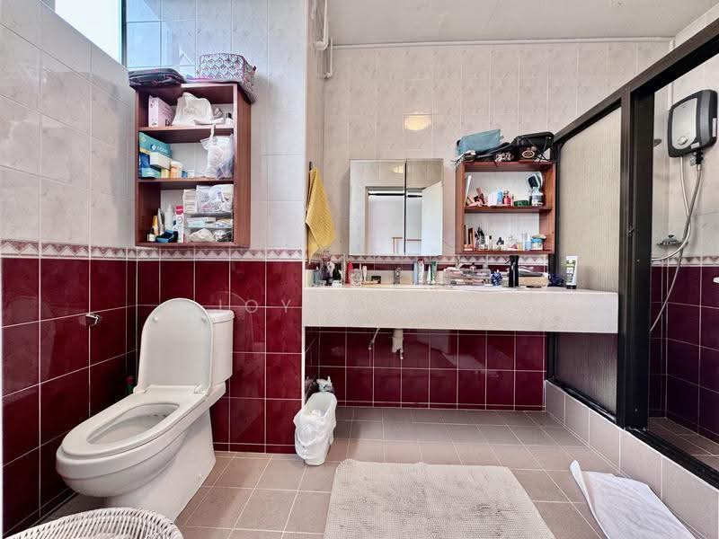 Kismis Court, 1 Toh Yi Road, Clementi Park / Upper Bukit Timah, 3 Bedrooms, 1,950 sqft, Condominium For Sale, by Joyce Lau, 500293303 - Bathroom - PropertyGuru.com.sg