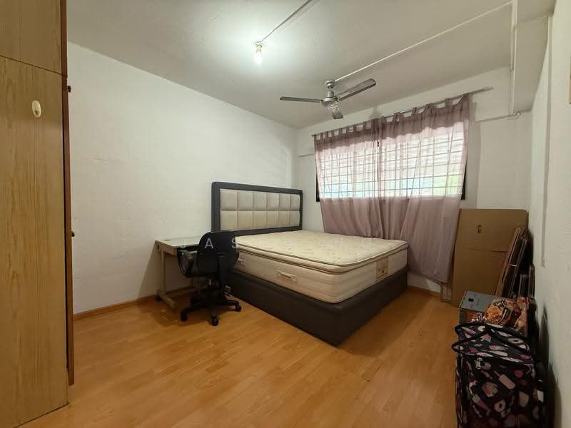 205 Bukit Batok Street 21, 205 Bukit Batok Street 21, Dairy Farm / Bukit Panjang / Choa Chu Kang, 2 Bedrooms, 786 sqft, HDB Flat For Sale, by Jason Ng, 500293306 - Bedroom - PropertyGuru.com.sg