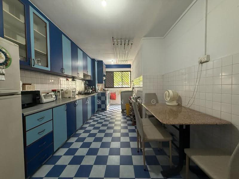 205 Bukit Batok Street 21, 205 Bukit Batok Street 21, Dairy Farm / Bukit Panjang / Choa Chu Kang, 2 Bedrooms, 786 sqft, HDB Flat For Sale, by Jason Ng, 500293306 - Kitchen - PropertyGuru.com.sg