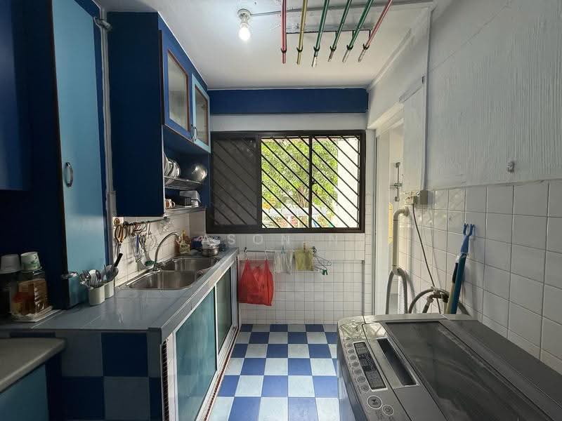 205 Bukit Batok Street 21, 205 Bukit Batok Street 21, Dairy Farm / Bukit Panjang / Choa Chu Kang, 2 Bedrooms, 786 sqft, HDB Flat For Sale, by Jason Ng, 500293306 - Kitchen - PropertyGuru.com.sg