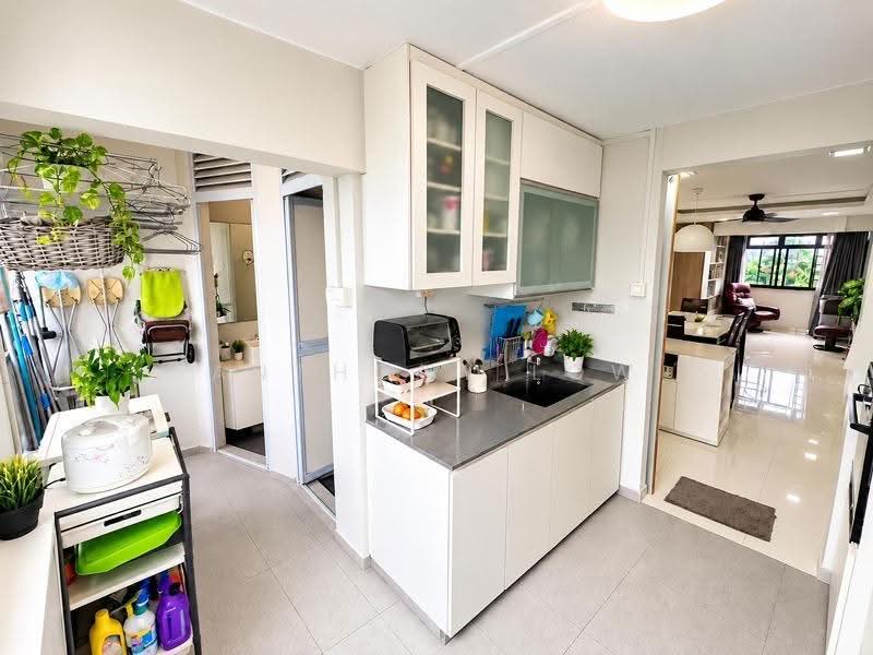 4 Queen's Road, 4 Queen's Road, Tanglin / Holland / Bukit Timah, 1 Bedroom, 785 sqft, HDB Flat For Sale, by Anthony Low, 500293332 - PropertyGuru.com.sg