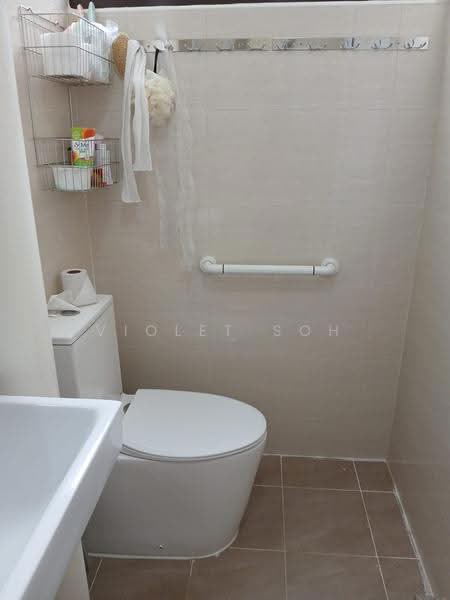 Blk110 yishan Ring Rd, Yishan Ring Rd, Room Rental, 67 sqft, HDB Flat For Rent, by Violet Soh, 500293345 - Bathroom - PropertyGuru.com.sg